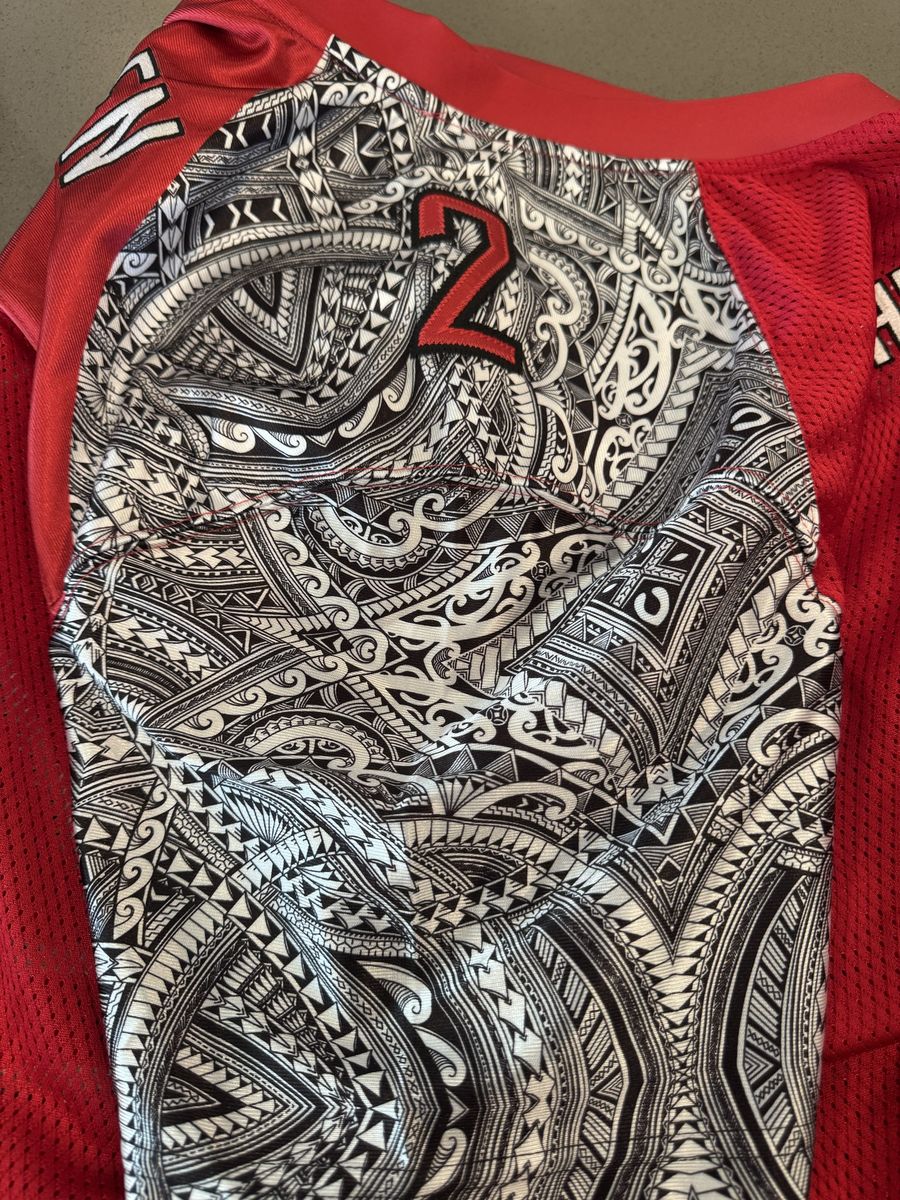 Main image 5