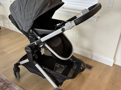 Graco Modes Nest 3-in-1 Travel System