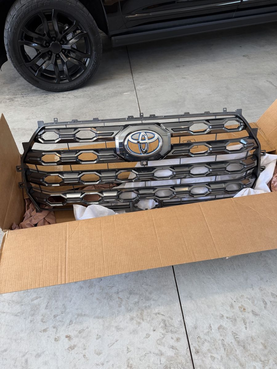 2024 Toyota Tundra Platinum Grille – $75 (Smithfield, UT)