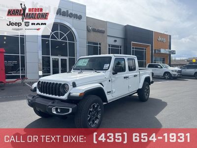 2026 Jeep Gladiator Sahara