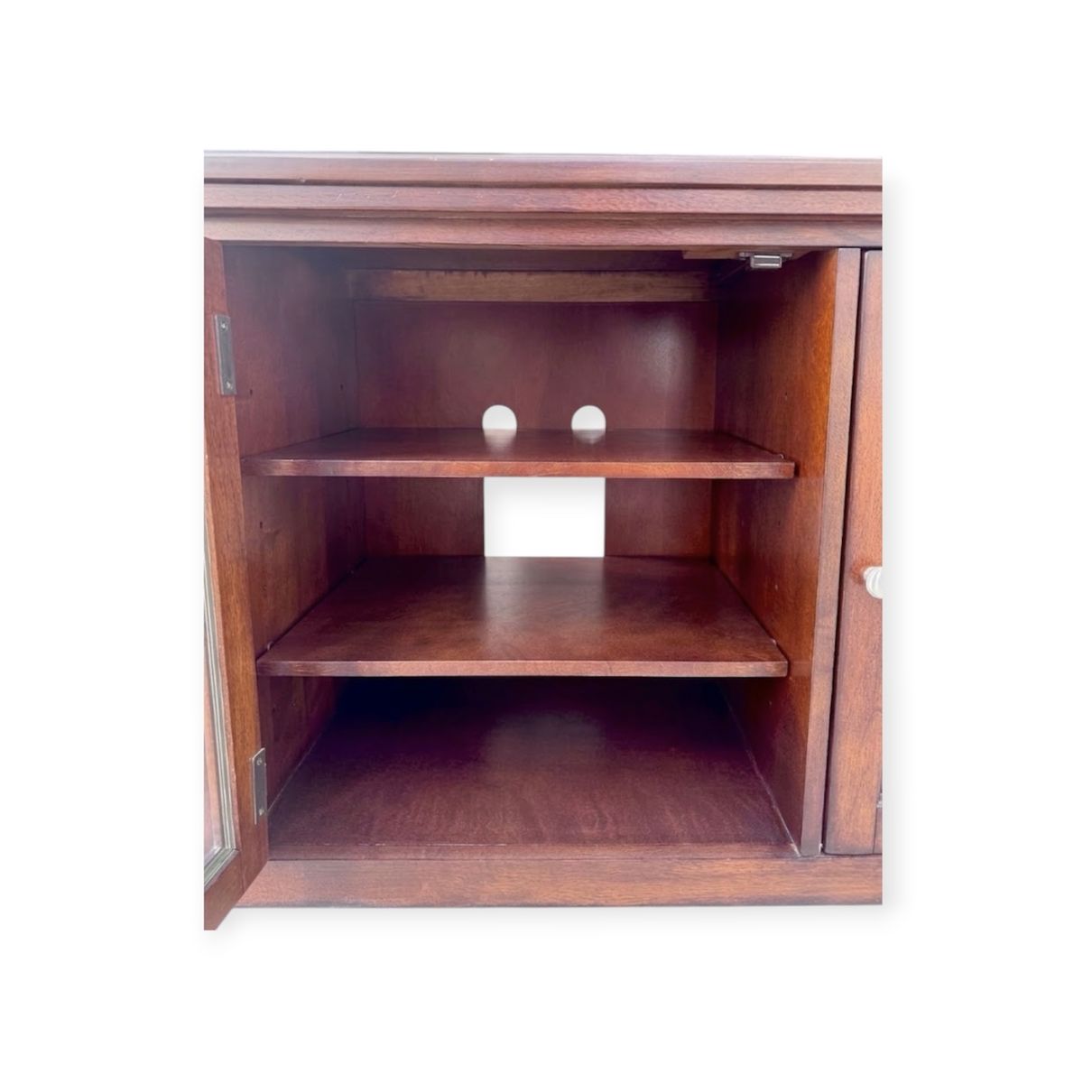 Main image 6