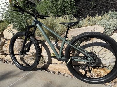 2020 Specialized Fuse XS Hardtail Mountain Bike - Low Miles