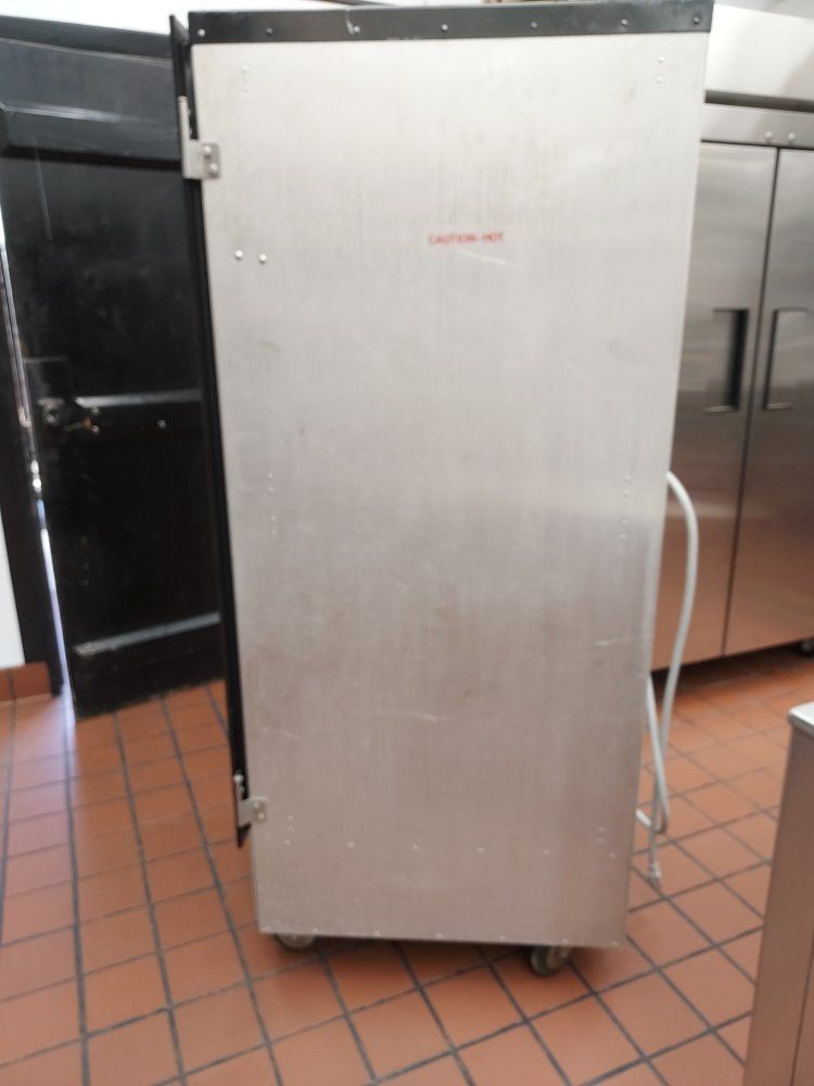 Main image 3