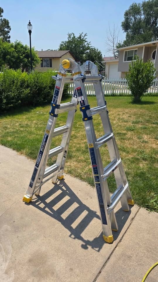 Werner Multi-Position Pro Ladder 375 lb – New