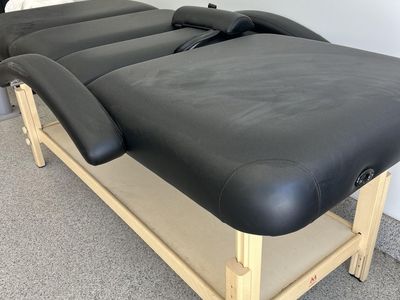 High-end Minerva professional massage table