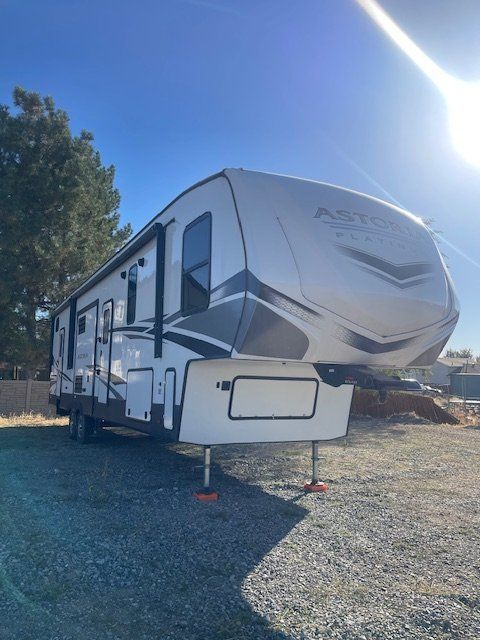 2022 Dutchman Astoria Platinum