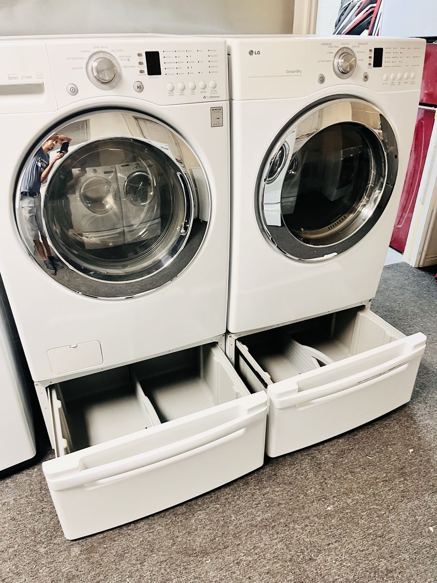 Lg washer and dryer set with pedestals