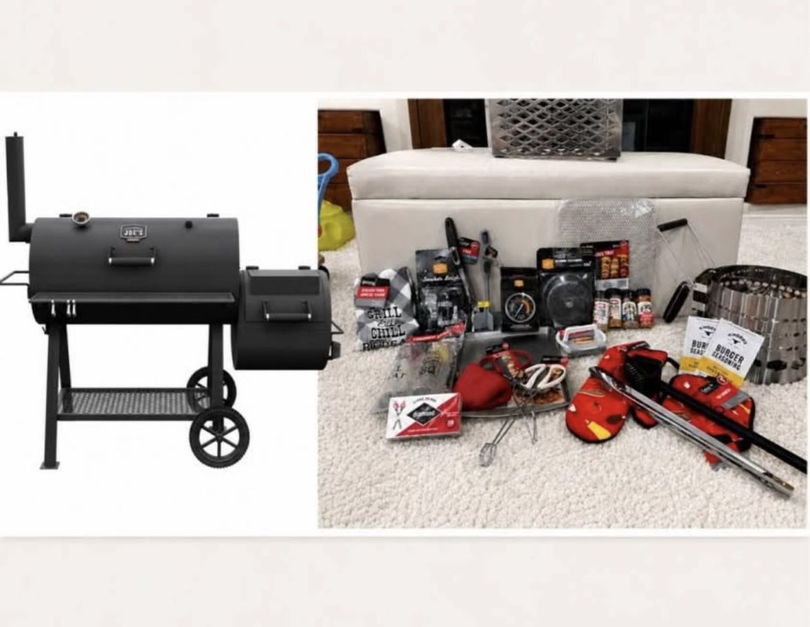 Oklahoma Joe's Highland Offset Charcoal Smoker with Accessories Kit - New in Box