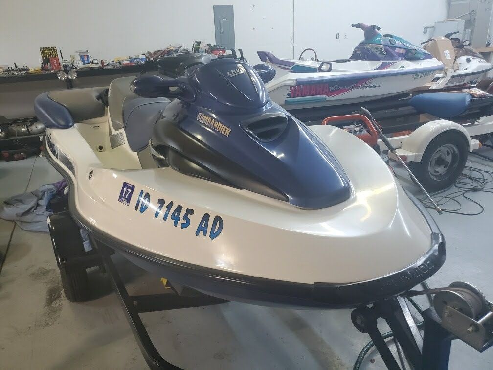 2002 Sea-Doo LRV-DI and 2002 RX-DI parts machine
