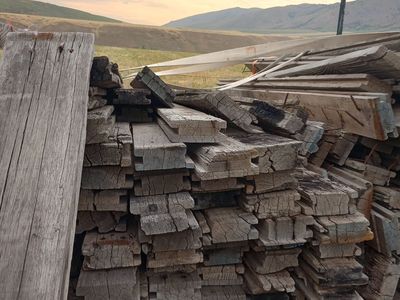 GORGEOUS Reclaimed Wood With Trailer