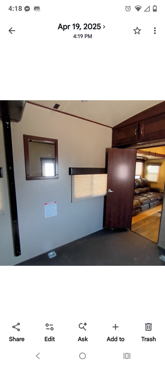 Main image 7