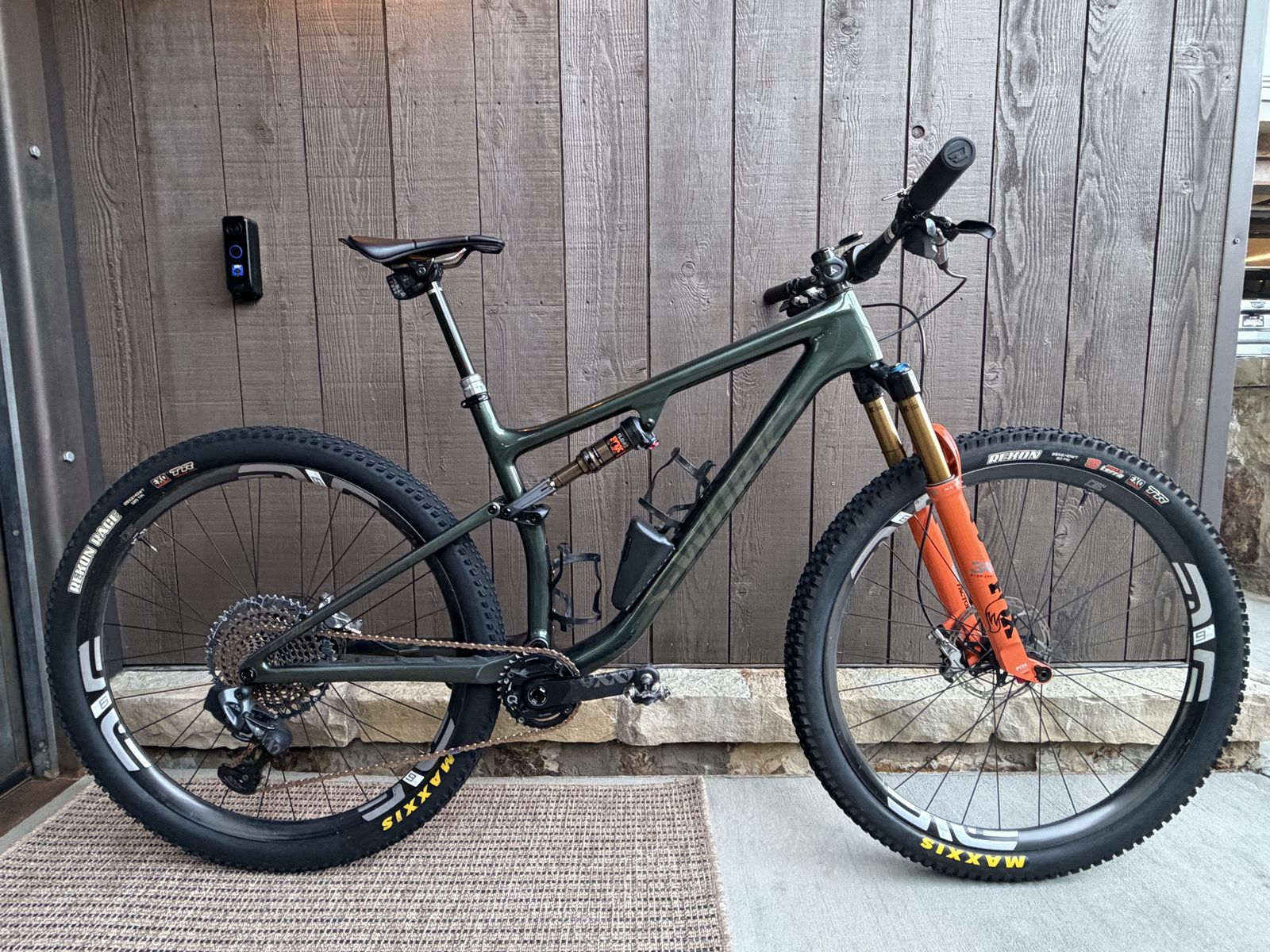 Specialized SWorks Epic EVO Mountain Bike - Full Suspension, Carbon Frame, ENVE, Fox, SRAM