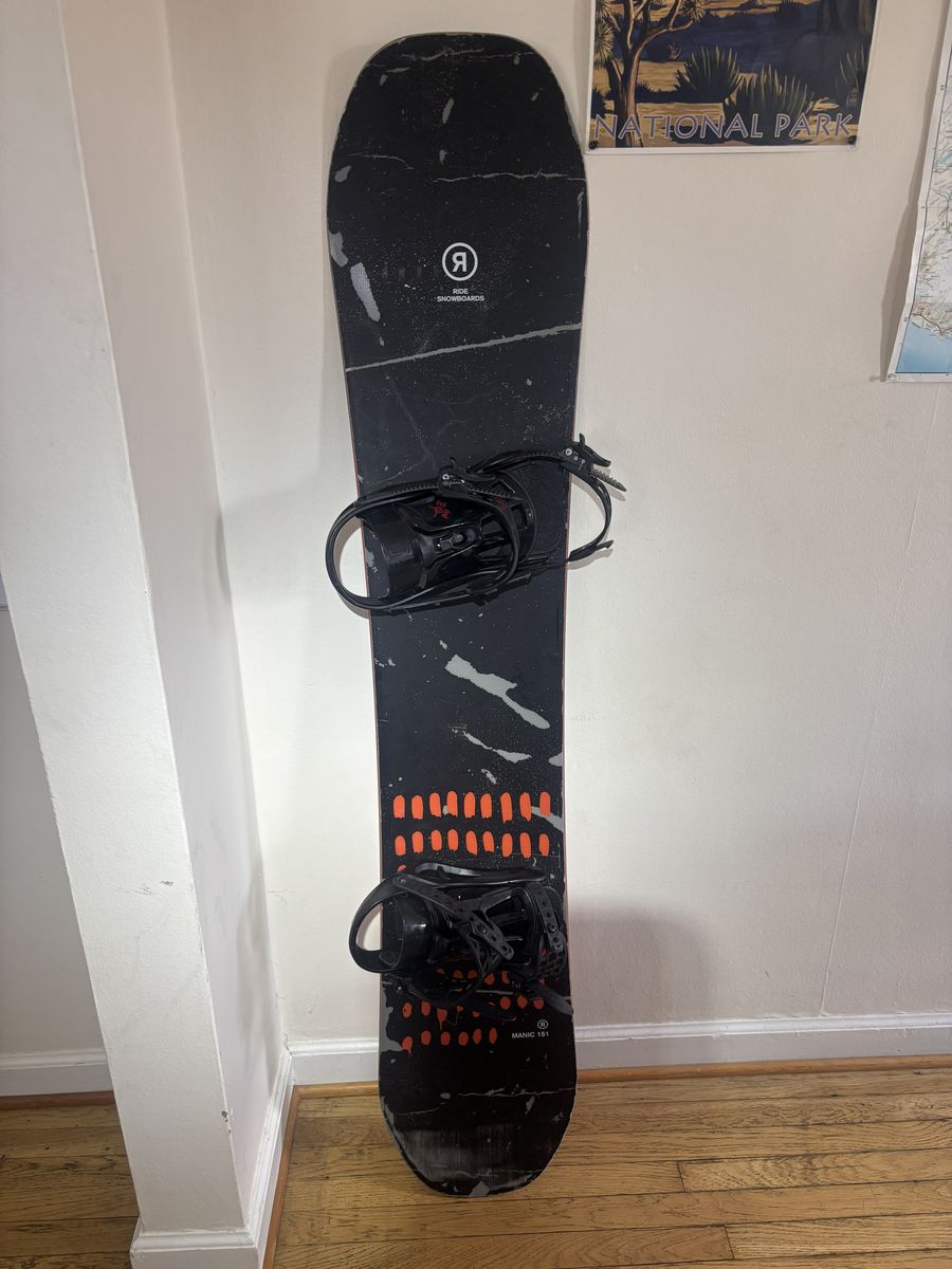 Ride Manic 151 Snowboard with bindings