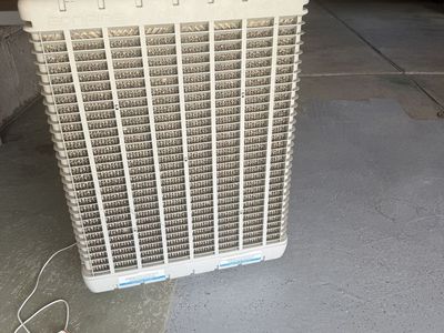 Bonaire Durango 3100 CFM Window/Side Draft Evaporative Cooler with Remote