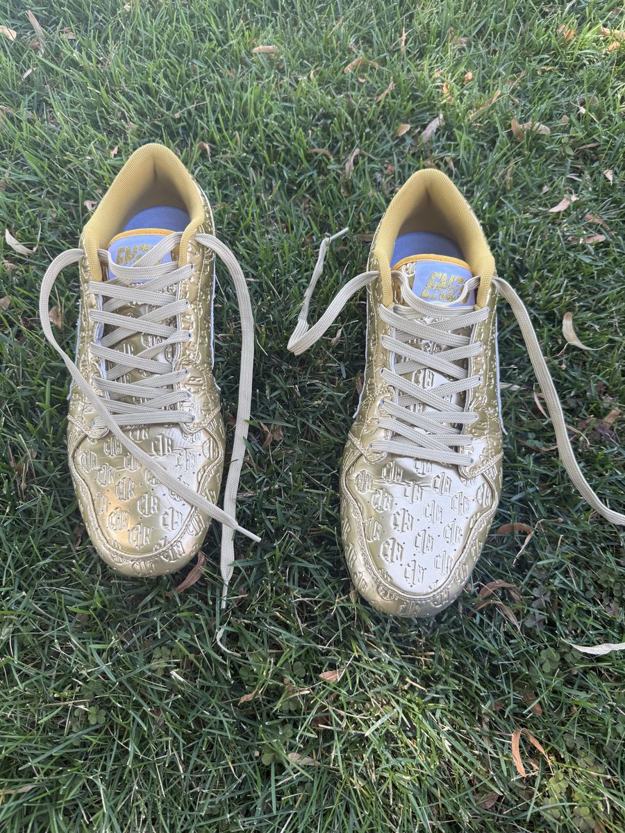 C1N Enzo Cleats size 12