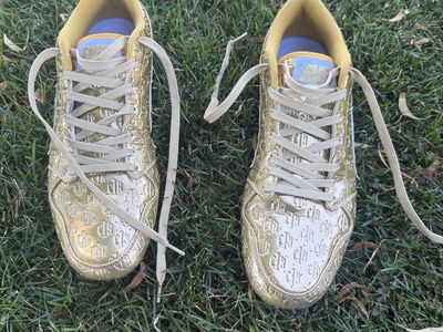 C1N Enzo Cleats size 12