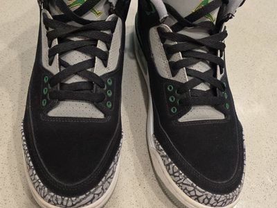 Jordan 3 retro Pine Green Men's Size 9.5