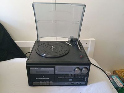 Paeriko record/cassette/CD player