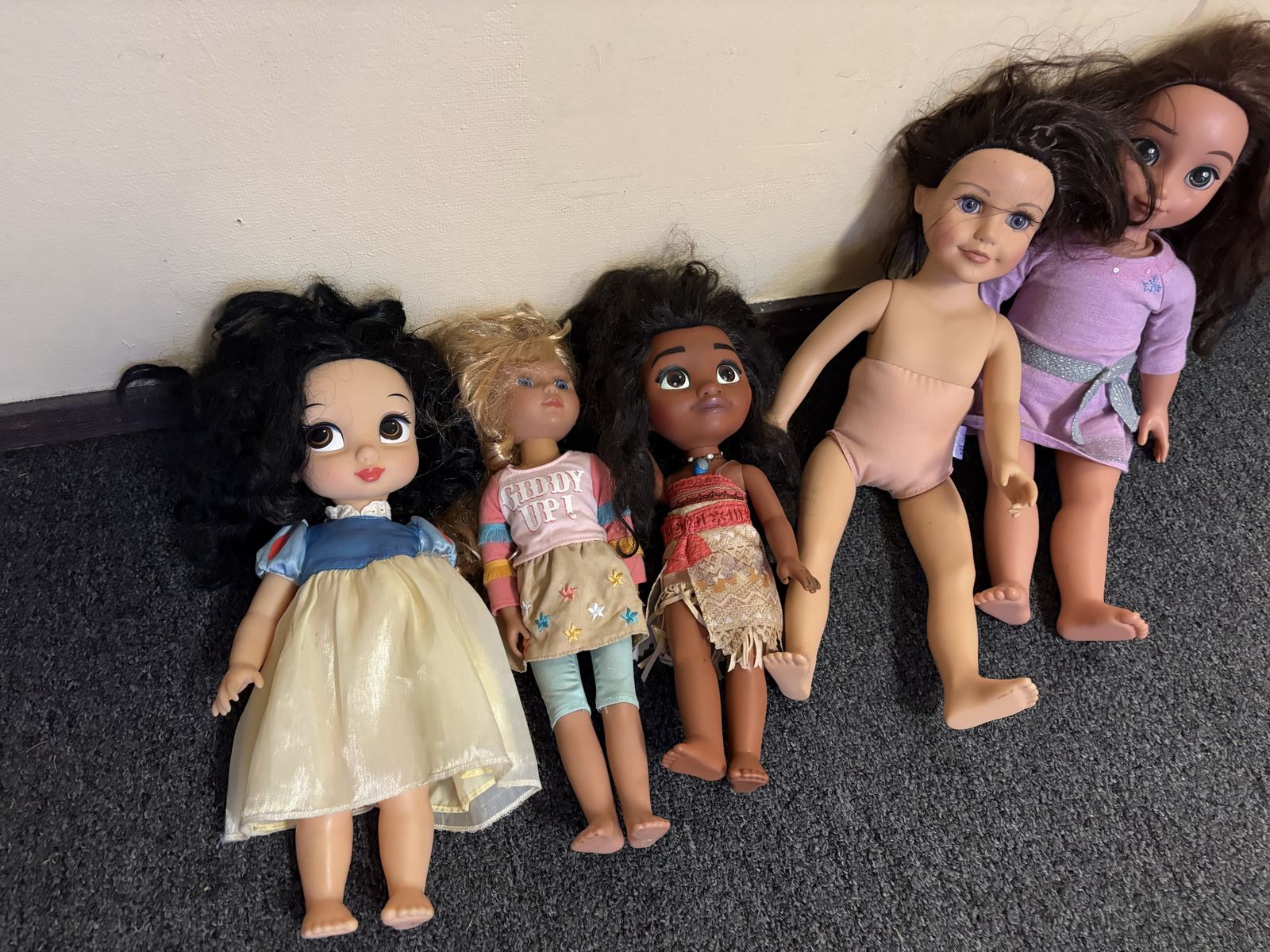 Miscellaneous dolls