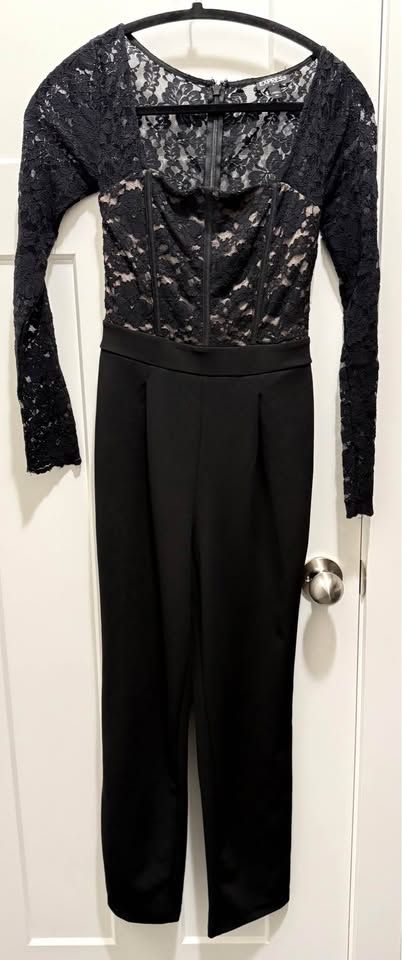 Express Women’s Formal Jumpsuit - Size 00