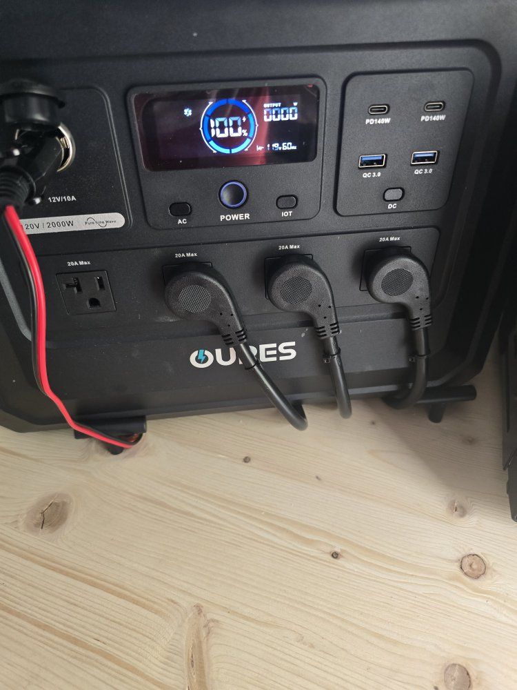 OUPES 2000W Portable Power Station Solar Generator new