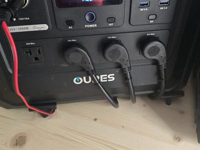 OUPES 2000W Portable Power Station Solar Generator new