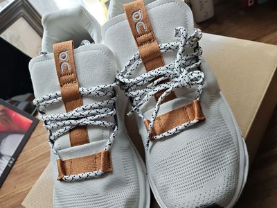Fashion Sneakers - On Cloud - White/Pearl/Pecan/Tan - Size 8Mens/10Womens