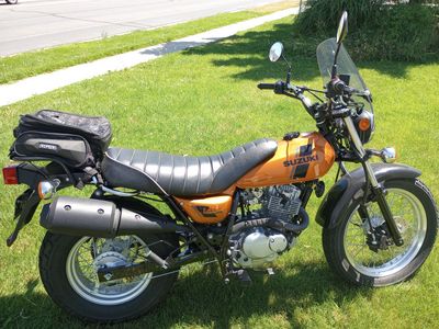 Suzuki RV200 (Van Van)