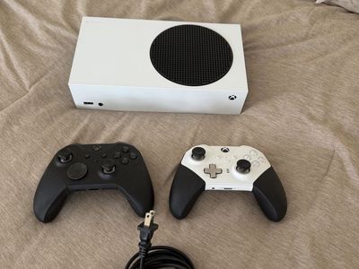Xbox S 2 Pro Controllers