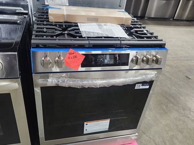 STUNNING BRAND NEW! FRIGIDAIRE STAINLESS STEEL SLIDE IN 5 BURNER GAS RANGE