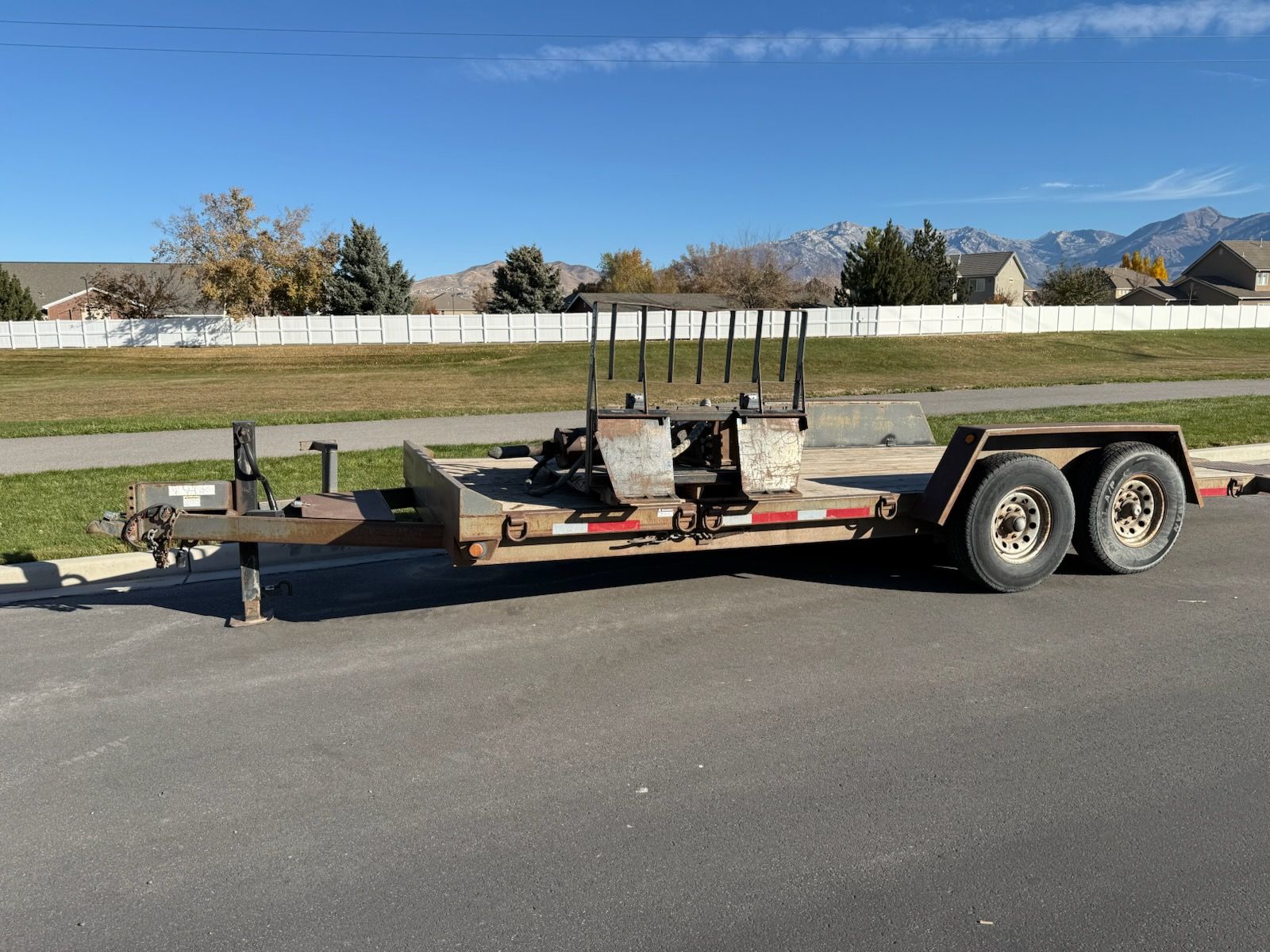 Walton Tile Deck Trailer