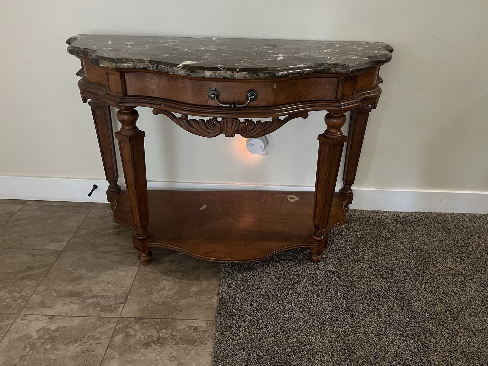 Elegant Sofa Table / Entry Table