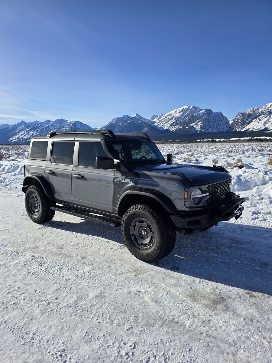2023 Ford Bronco Everglades Advanced