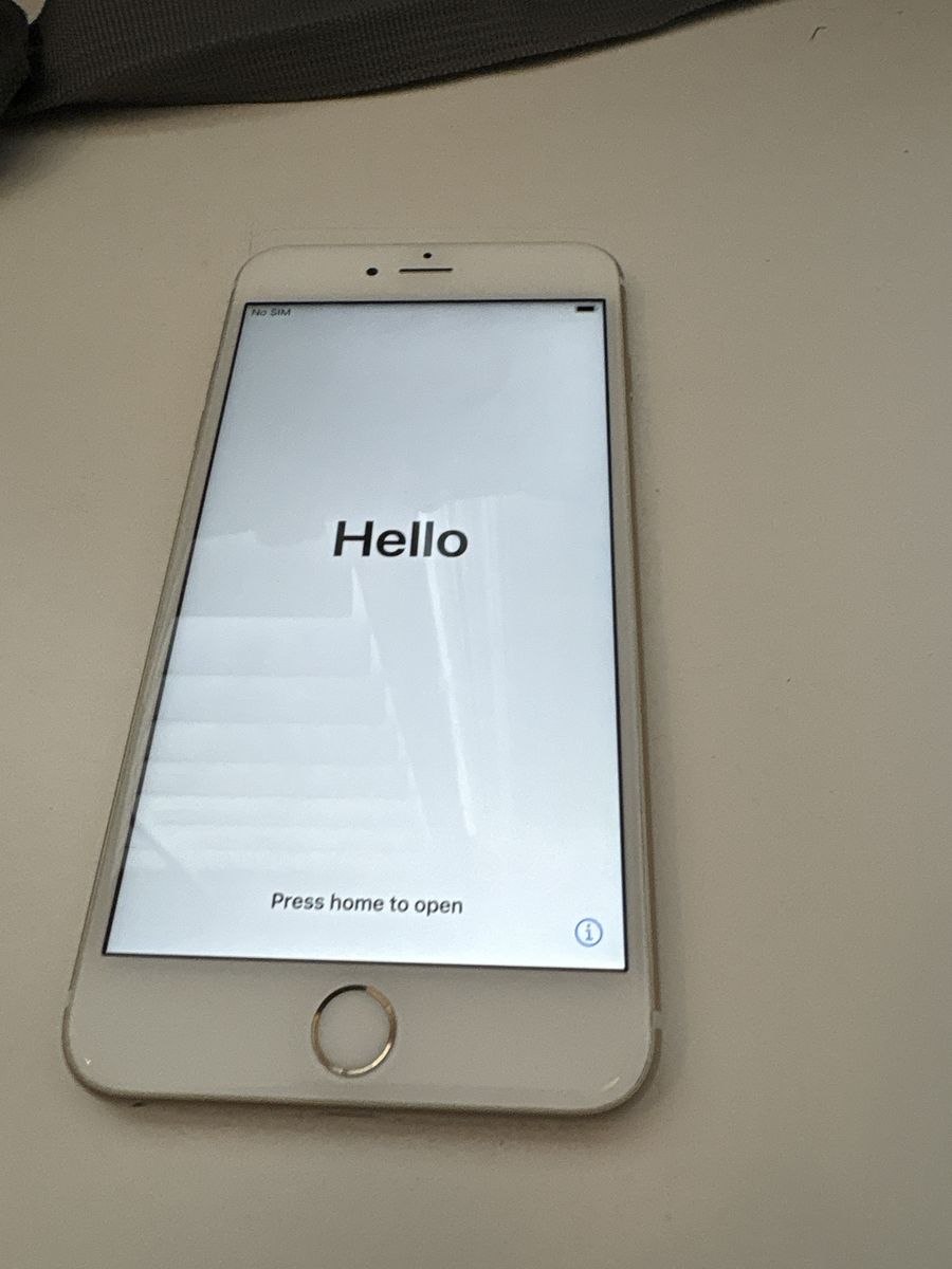 Apple iPhone 6S 16GB Gold Unlocked Smartphone