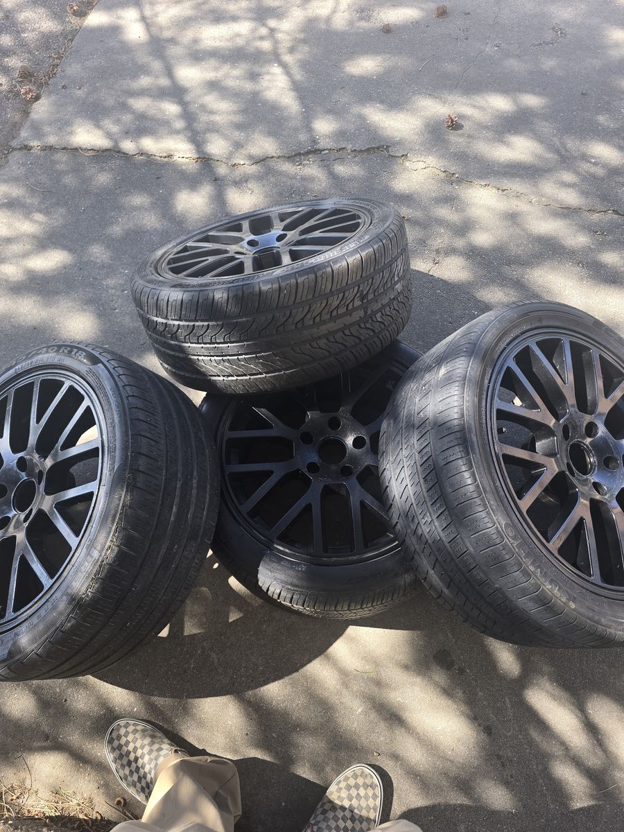 245/40 R18 wheels and tires with a 5x127 (5x5) Lug pattern