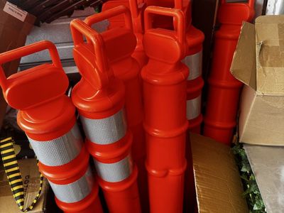Orange Reflective Delineator Traffic Posts with Molded Carrying Handles