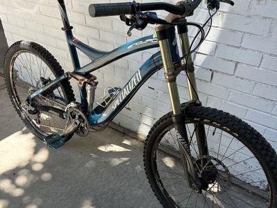Specialized Enduro Full Suspension Mountain Bike - Shimano Drivetrain - Dual Crown Fork