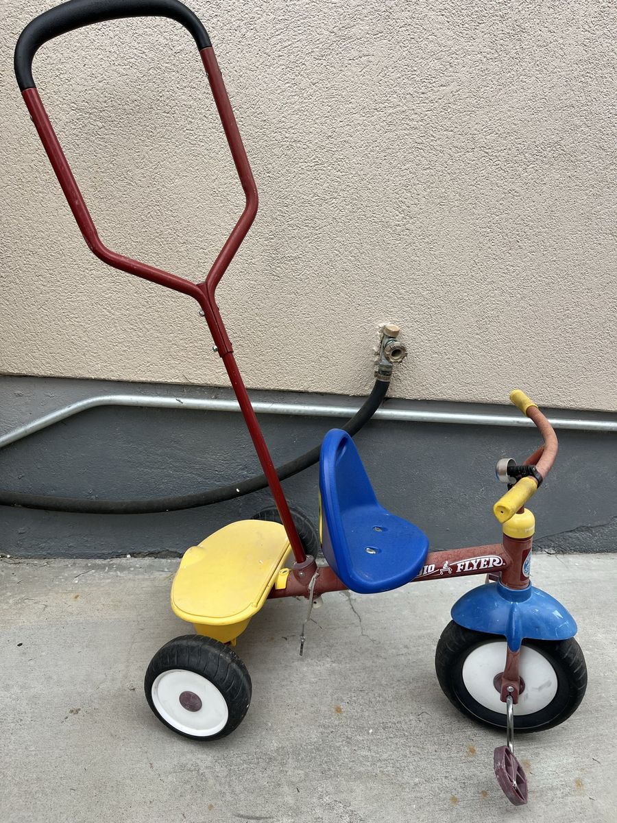 Kids Radio flyer push trike