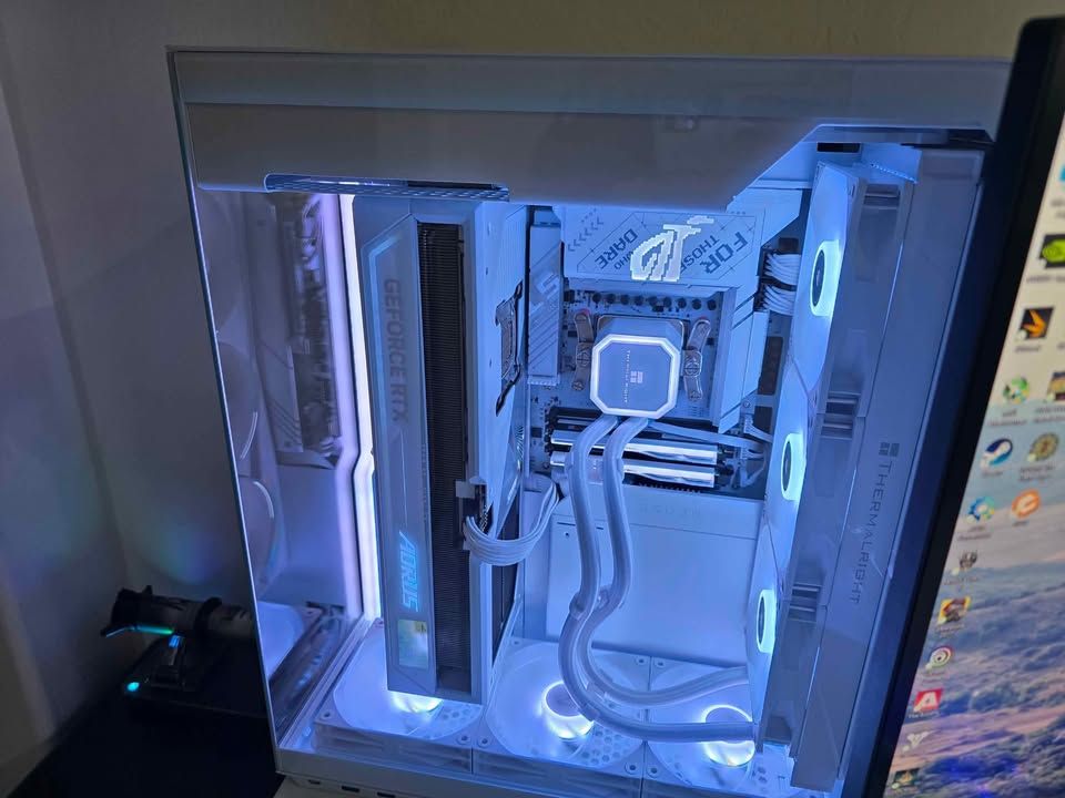 Main image 4
