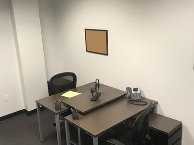Maximize Productivity: Get Your Ideal Co-Working Desk Today!