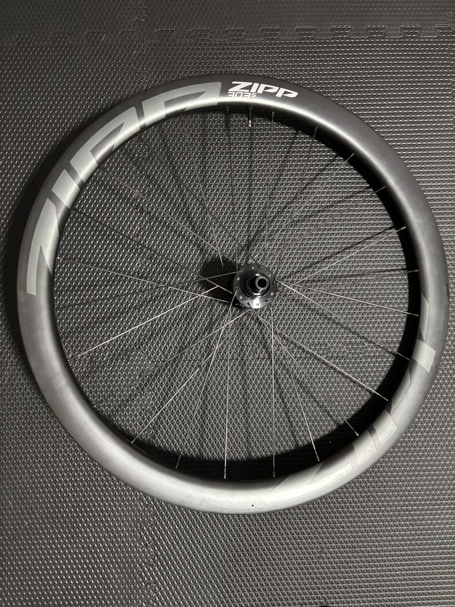 Zipp 303S Carbon Wheels HG hub