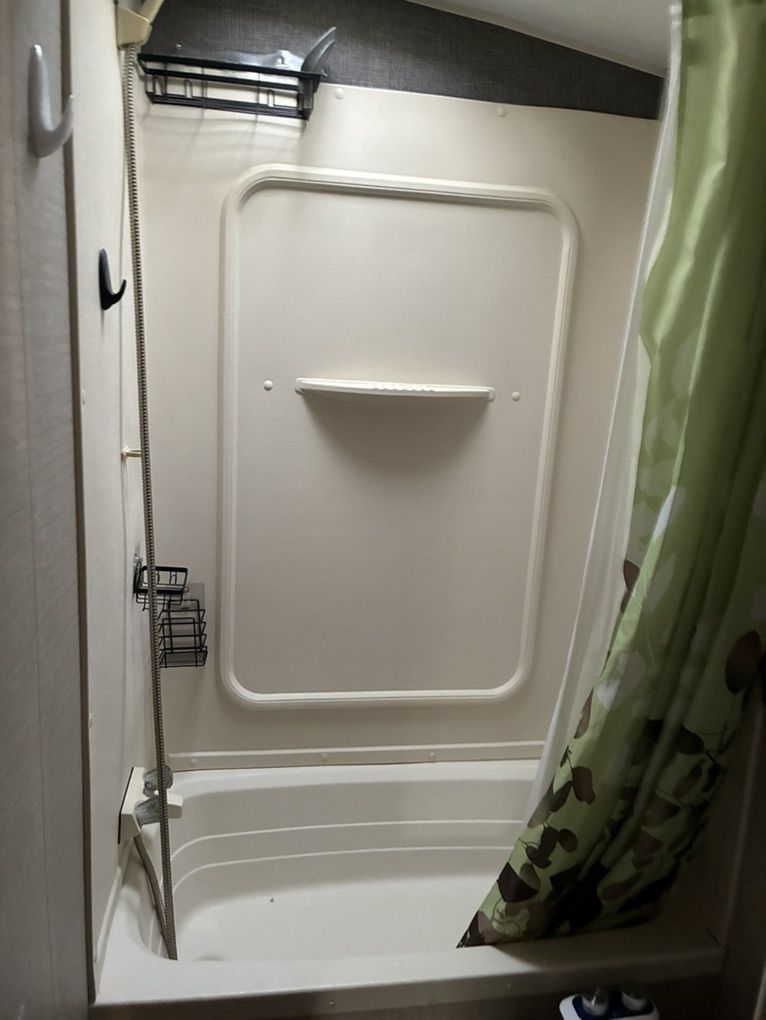 Main image 28