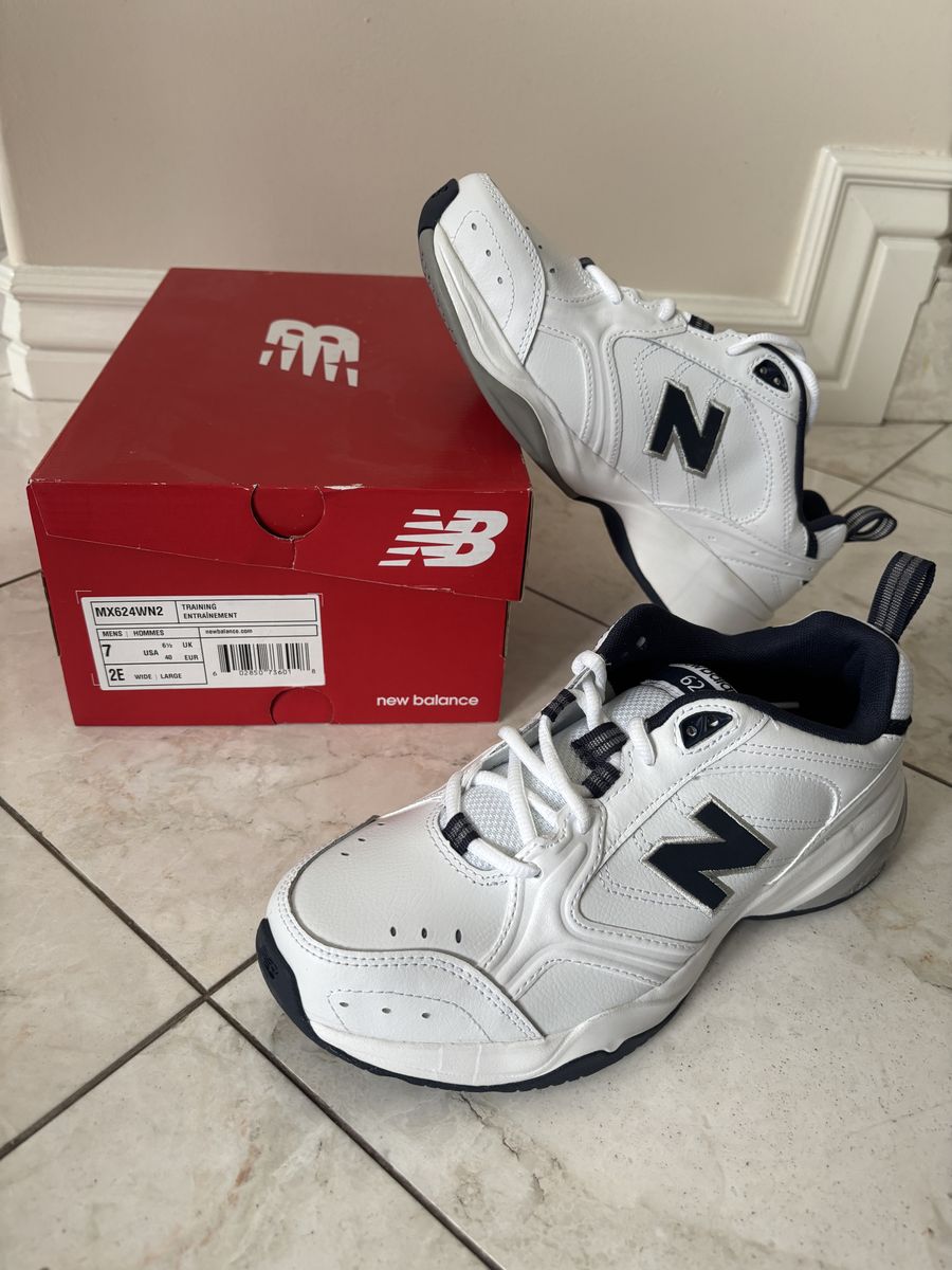 New Balance Men's MX624WN2 Cross Training Sneakers