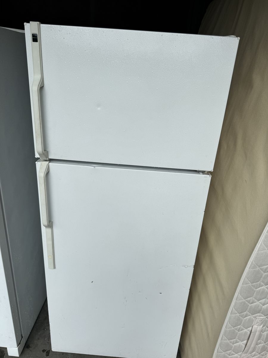Main image 3