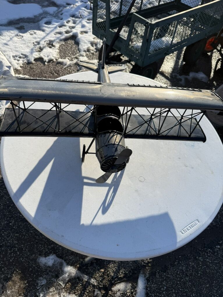 Metal Airplane