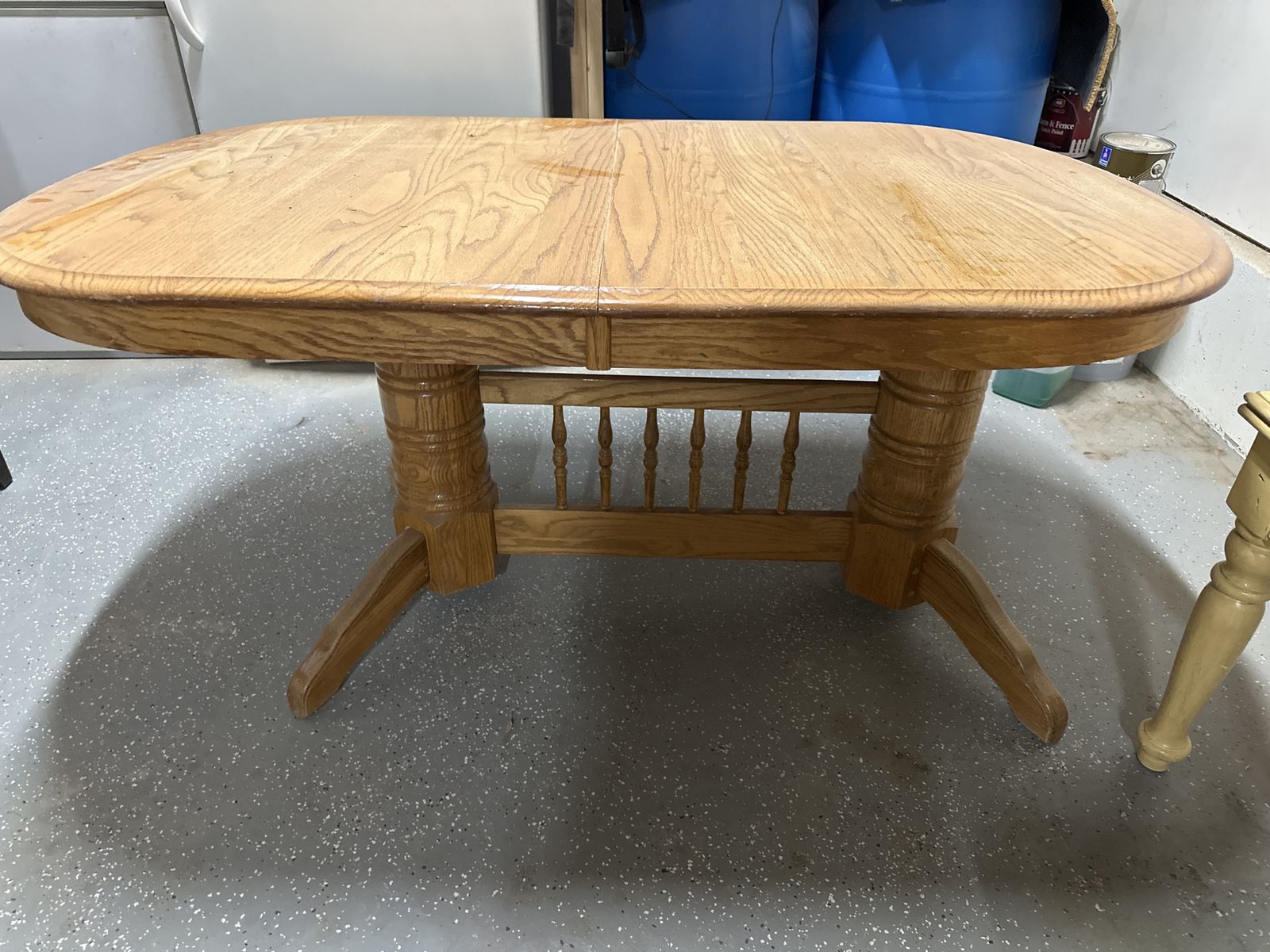 Oak Dining Table with Spindle Base - Extendable with 7 oak chairs