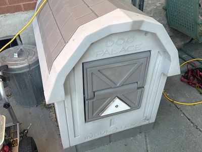 Dog Palace dog house