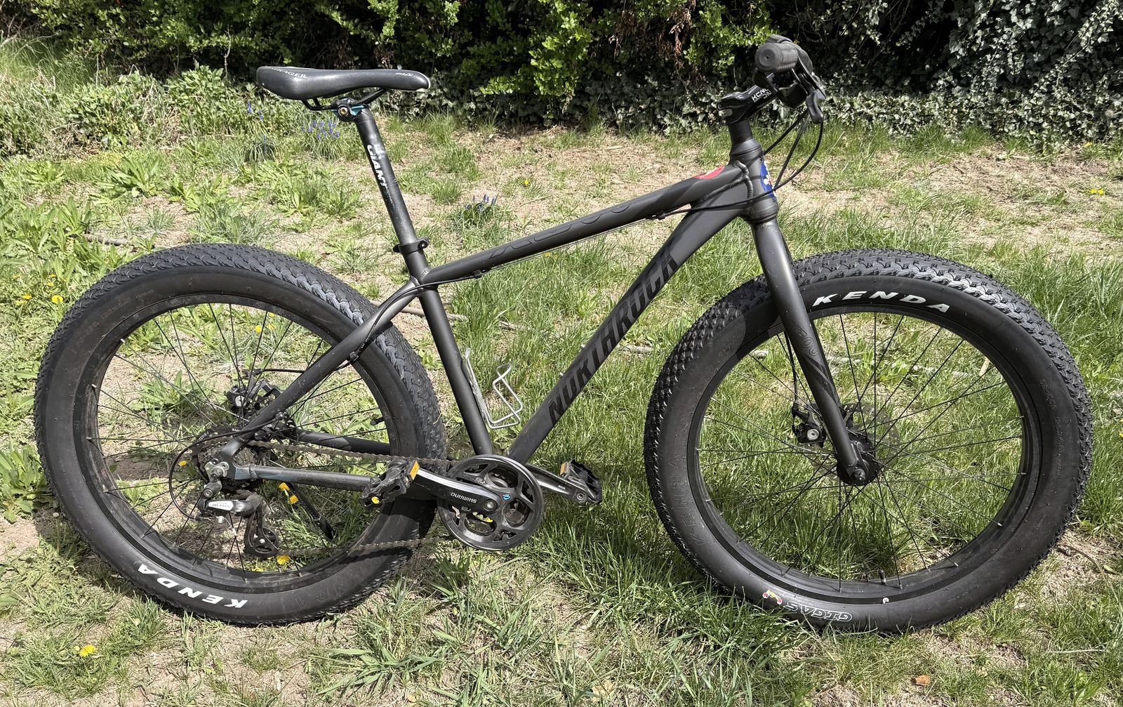 Fat tire mtn bike size medium