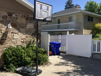 Free basketball hoop