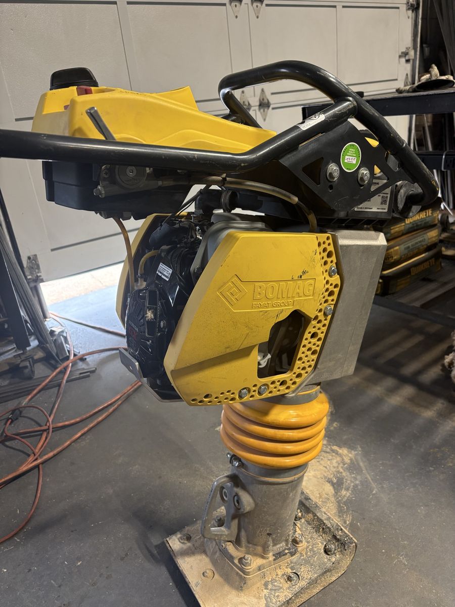 Bomag BT65